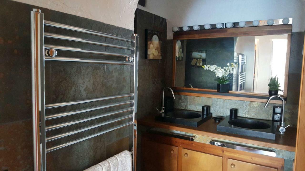 Apartmán La Gavaresse Carqueiranne Exteriér fotografie